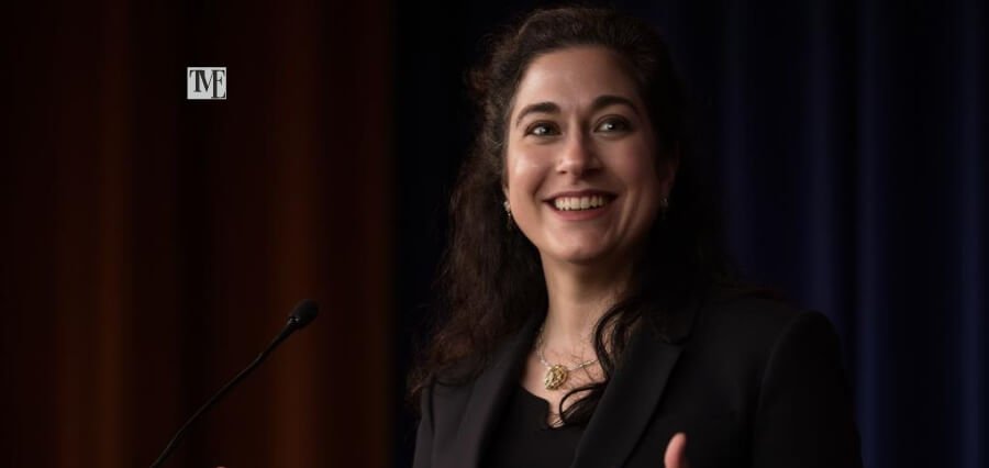 You are currently viewing Dr. Julia Rehman: Transforming Healthcare with Trust and Governance